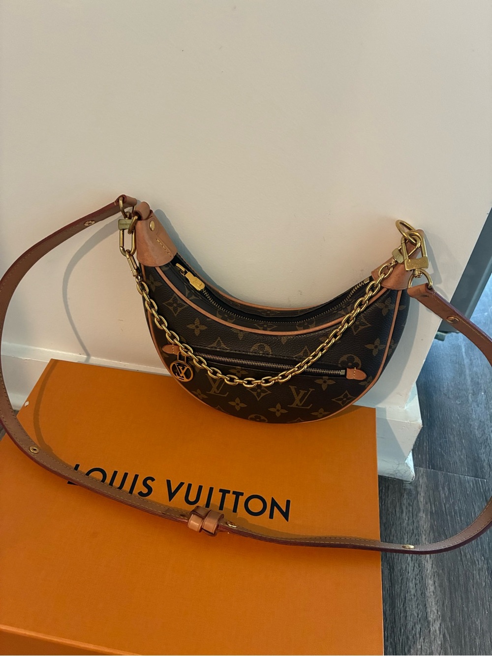 Louis Vuitton Monogram Crescent Shoulder Bag with Gold Chain - Picture 2 of 12